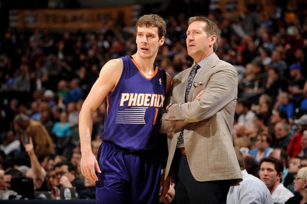 榜首与欧冠 榜首与欧冠