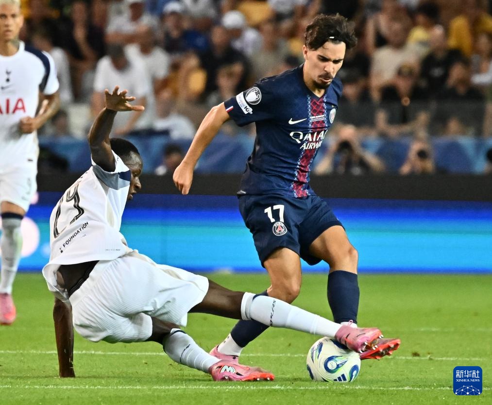 和快乐的同 和快乐的同