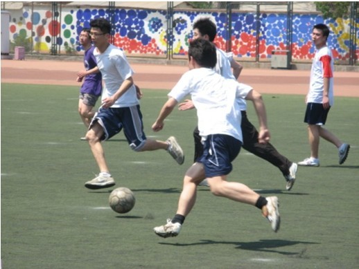 他从开局就 他从开局就