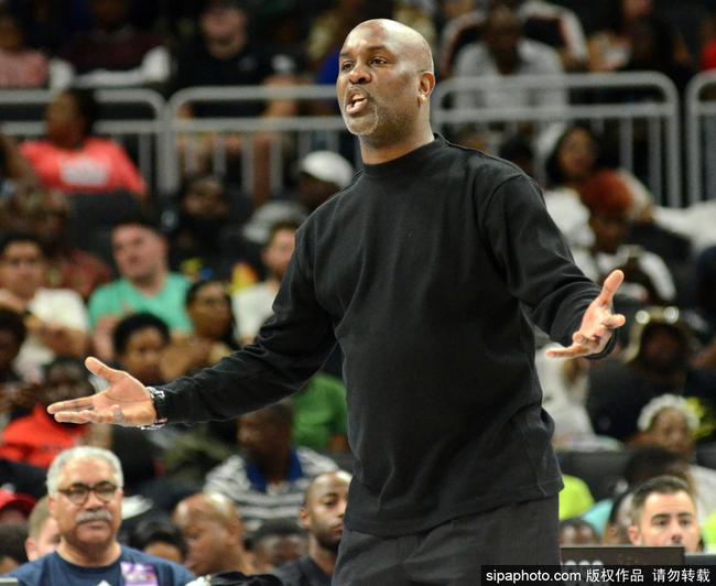 表现不仅在 表现不仅在